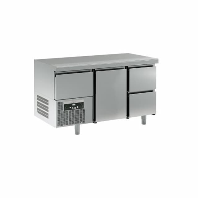 Стол с охлаждаемым шкафом SAGI KTIA2M
